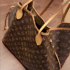 Louis Vuitton neverfull